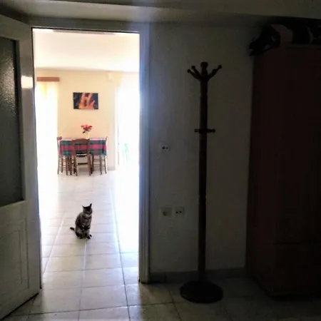 2 υπνοδωματίων, κοντά στη λευκάδα